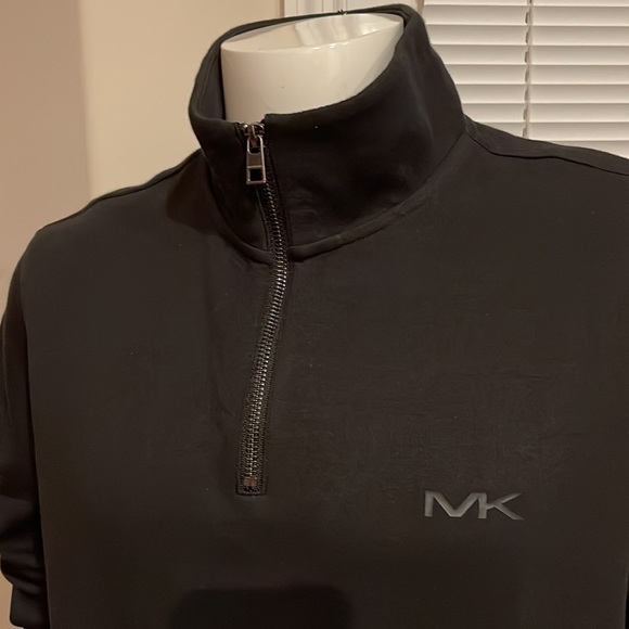 Michael Kors 1/4 Zip Long Sleeve Logo Pullover - XL in Black OR White - Picture 8 of 13